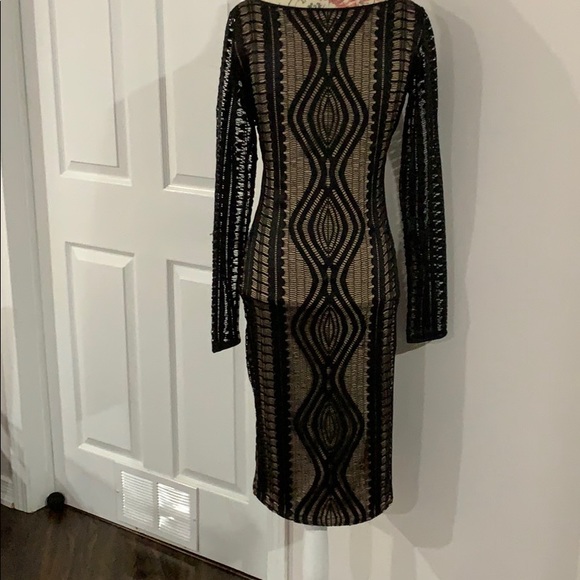 Gorgeous bcbg dress. Brand new Never worn - Picture 4 of 5